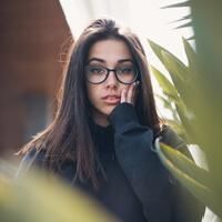  Lina S
